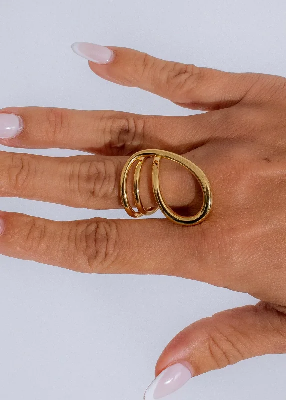 Limited-Time Offer On Elegant Jewelry Pieces Modern Twist Ring Gold
