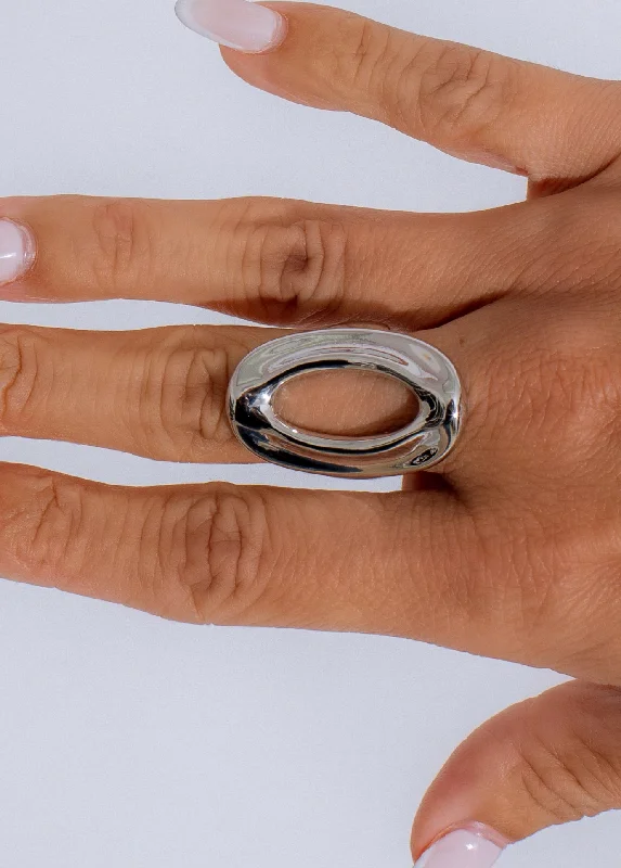 Modern Jewelry At Exclusive Discounts – Shop Today Sleek Oval Statement Ring Silver