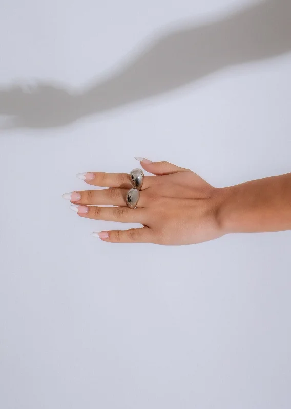 Discounted Jewelry For A Glamorous Look Trendy Love Ring Silver
