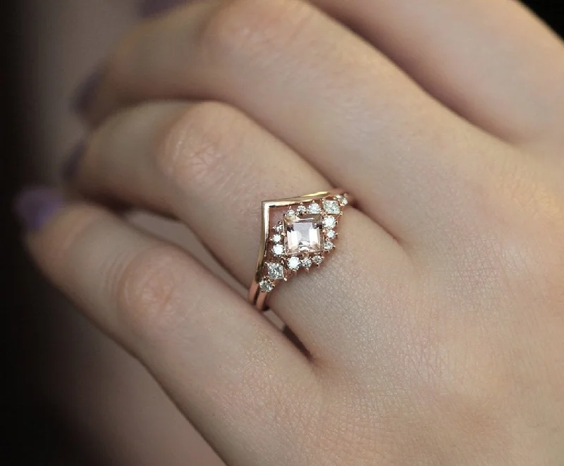 Chiara Peach Morganite Diamond Cluster Ring