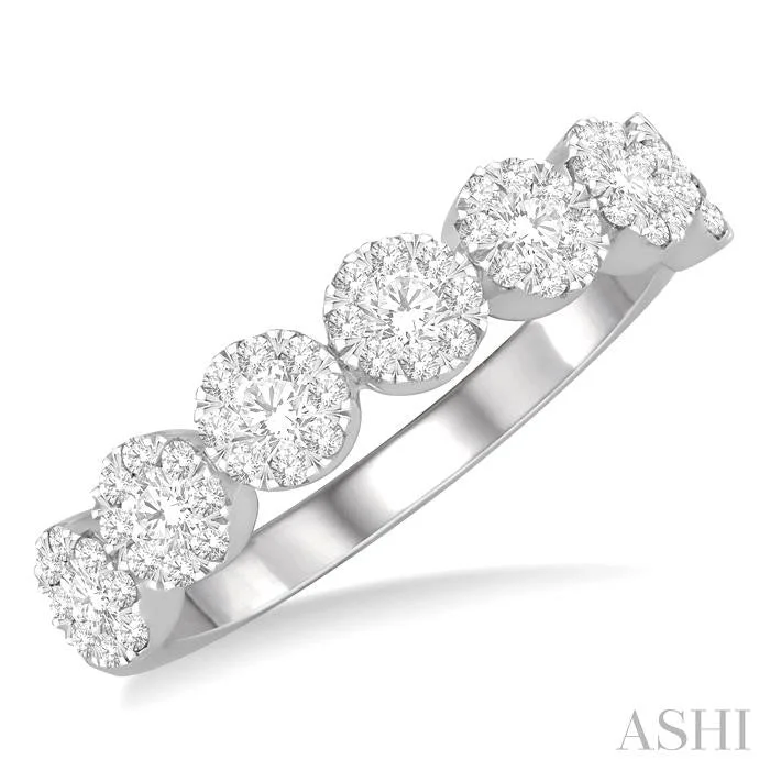 Exclusive Jewelry Bundles At Discounted Prices ROUND SHAPE 7 STONE LOVEBRIGHT ESSENTIAL DIAMOND WEDDING BAND
