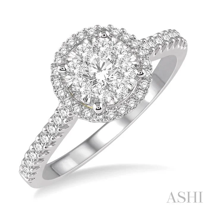 Personalized Engraved Jewelry For Meaningful Gifts ROUND SHAPE HALO LOVEBRIGHT ESSENTIAL DIAMOND ENGAGEMENT RING