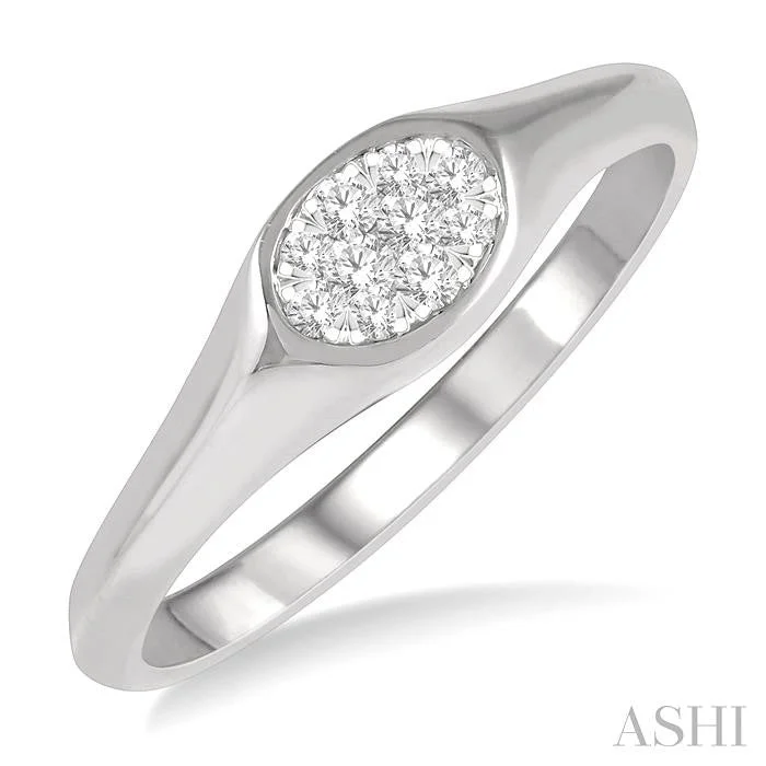 Huge Savings On Timeless Jewelry Collections OVAL SHAPE EAST-WEST LOVEBRIGHT ESSENTIAL DIAMOND SIGNET RING