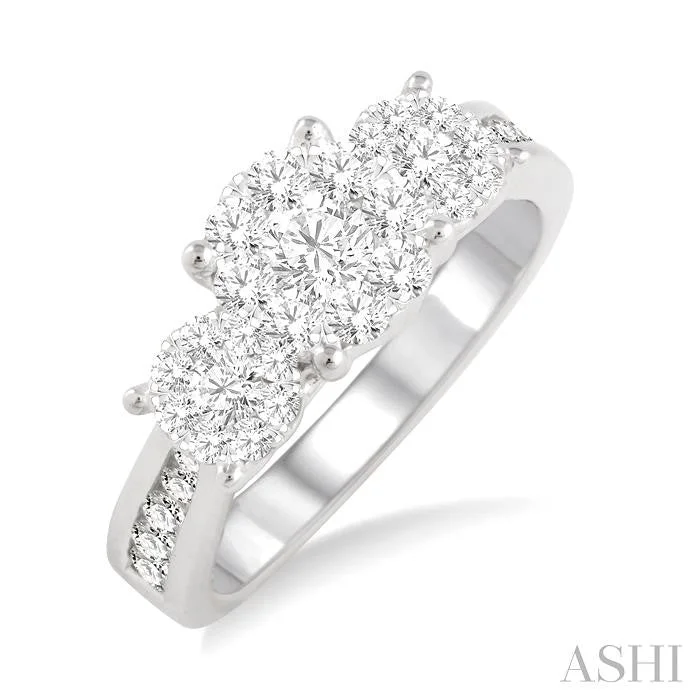 Elegant Designs, Unbeatable Discounts – Shop Jewelry Now ROUND SHAPE PAST PRESENT & FUTURE LOVEBRIGHT ESSENTIAL DIAMOND RING