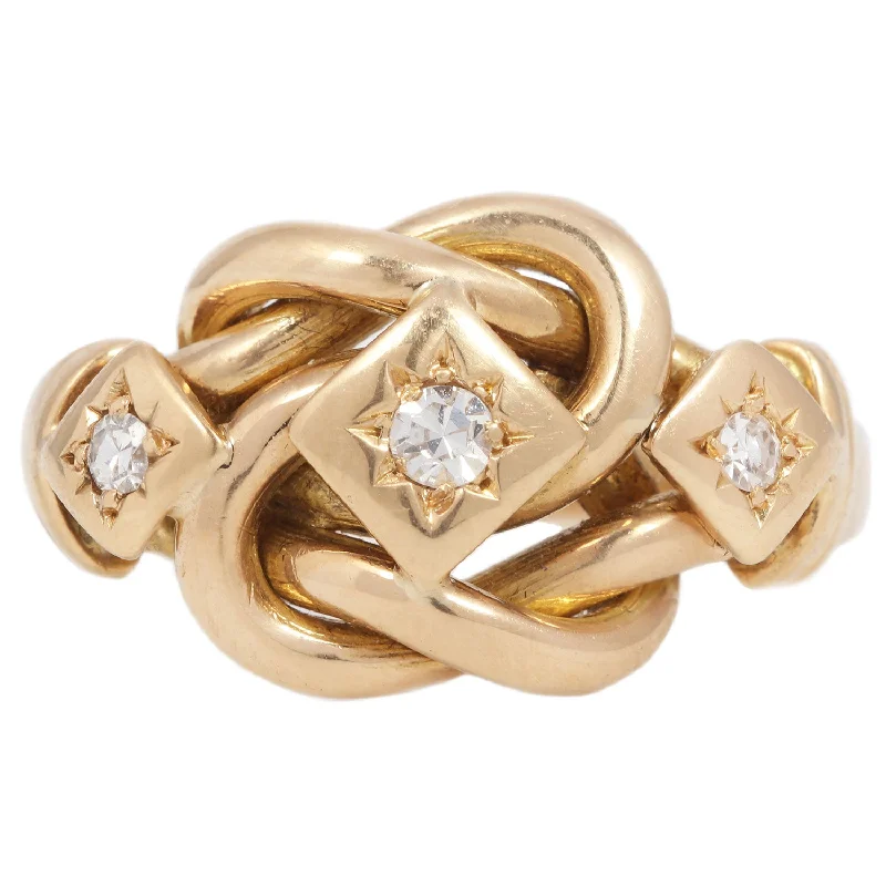Personalized Engraved Jewelry For Meaningful Gifts Triple Crown Knot Ring