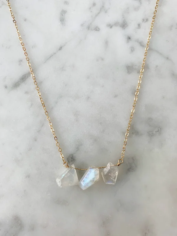 High-End Sparkle, Low-End Prices – Jewelry Sale Live Gold 3 Odd Stone Moonstone Bar Necklace
