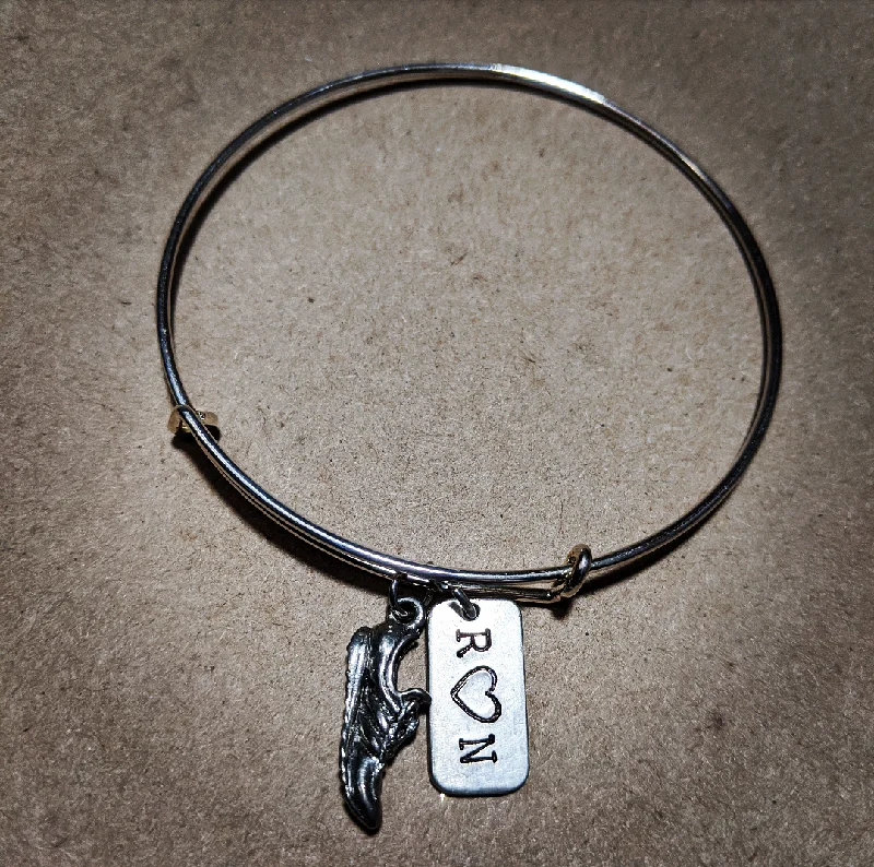 Best-Selling Jewelry Styles Now At Exclusive Discounts Run With Heart Bracelet