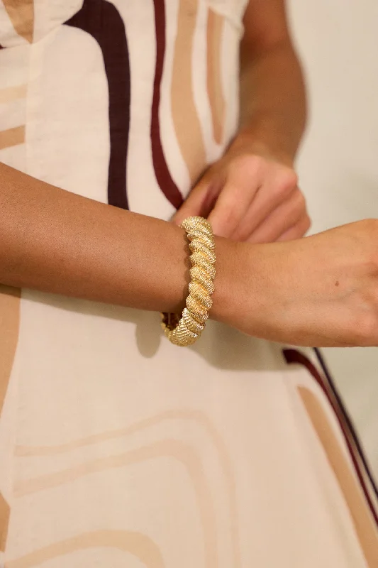 Affordable Glamour – Premium Jewelry At Special Prices Twisted Treasure Gold Textured Bracelet