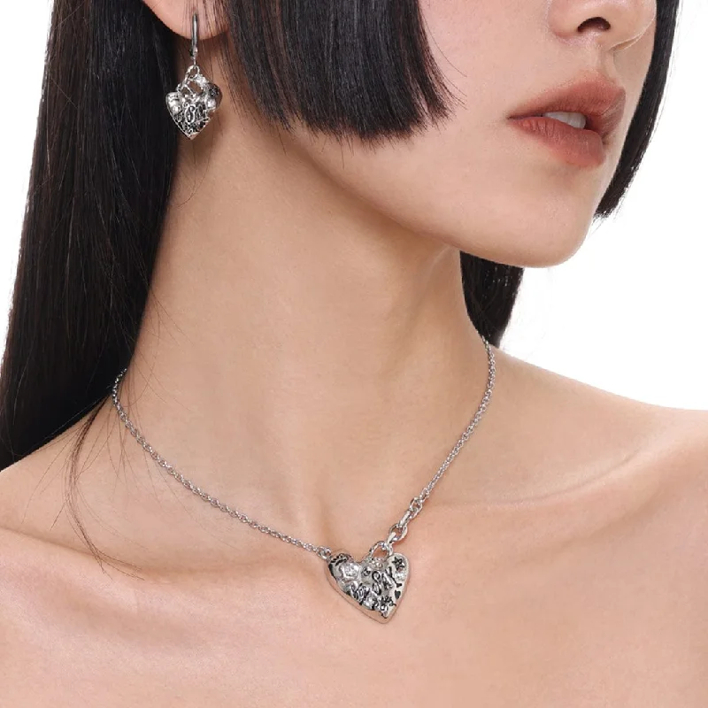 High-End Sparkle, Low-End Prices – Jewelry Sale Live Women's Punk Heart Graffiti Necklace High-End Sparkle, Low-End Prices – Jewelry Sale Live Women's Punk Heart Graffiti Necklace