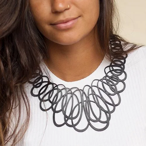 Limited-Time Jewelry Sale – Don't Miss Out On Dazzling Discounts Twist Necklace