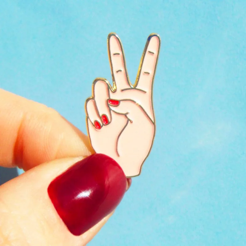 Dainty Floral Jewelry For Feminine Elegance Peace In White Pin