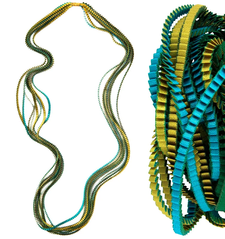 Jewelry Clearance – Final Chance To Save Big Pleated Necklace Green /Gold