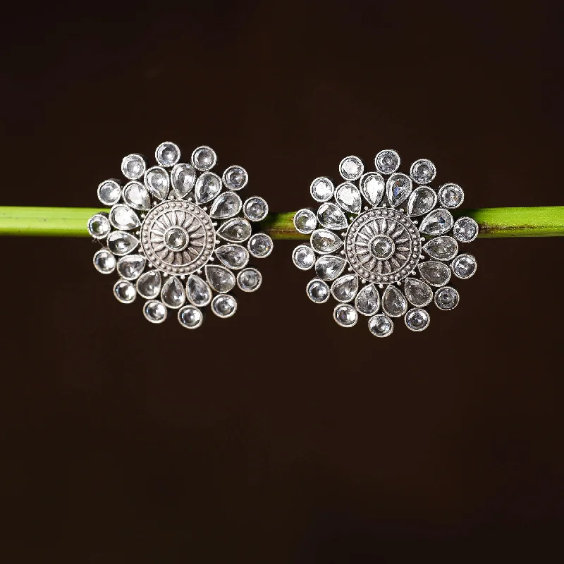Grab Your Favorite Jewelry At The Lowest Prices Antique Silver Finish Oxidised Brass Base Stone Work Stud Earrings