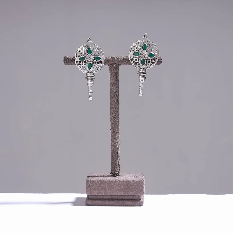 Timeless Jewelry At Special Discount Rates Antique Silver Finish Oxidised Brass Base Stone Work Stud Earrings