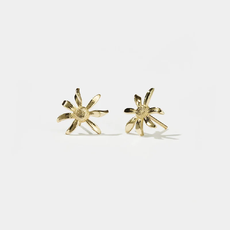 Versatile Layering Jewelry For Effortless Chic Meadowlark Small Daisy Stud Earrings - Gold Plated