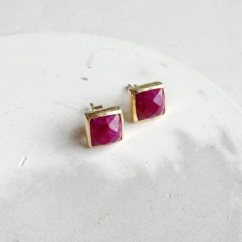 Unbeatable Offers On Luxury And Everyday Jewelry Square Gold Gemstone Stud Earrings: Ruby