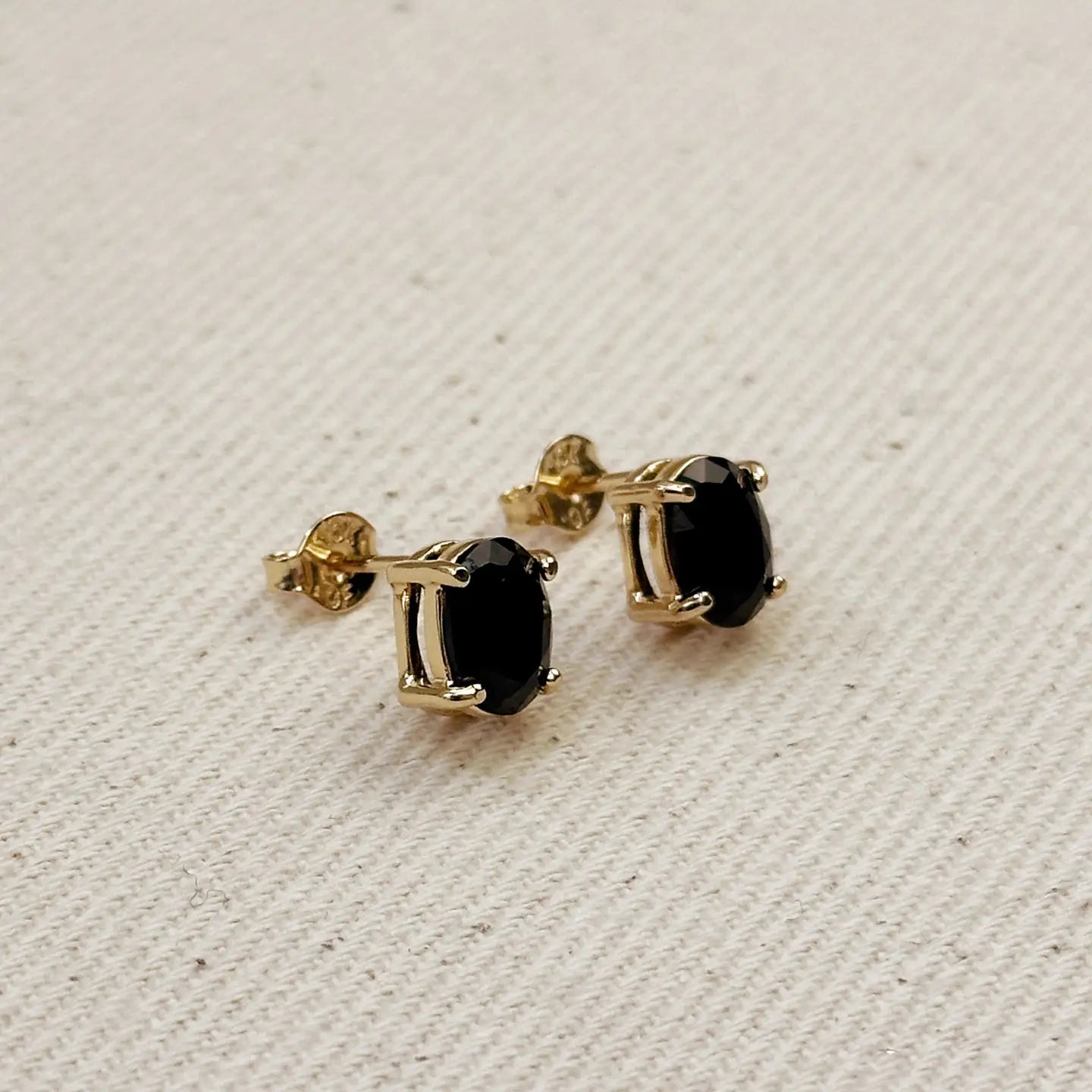 Trending Jewelry Styles Now At Limited-Time Discounts TL JGF Black CZ Oval Stud Earring