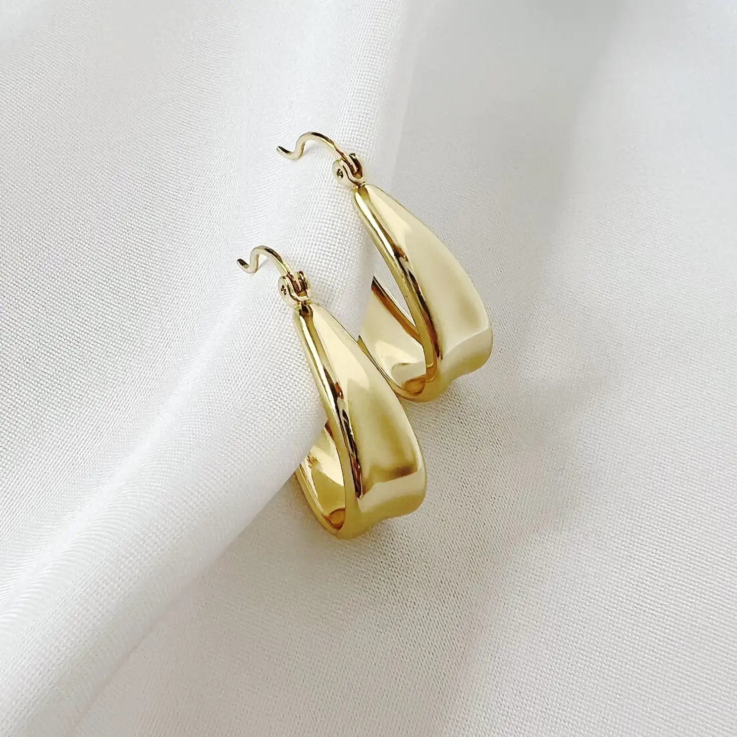 Limited-Time Jewelry Sale – Don't Miss These Deals TL JTBC Timeless Hoop