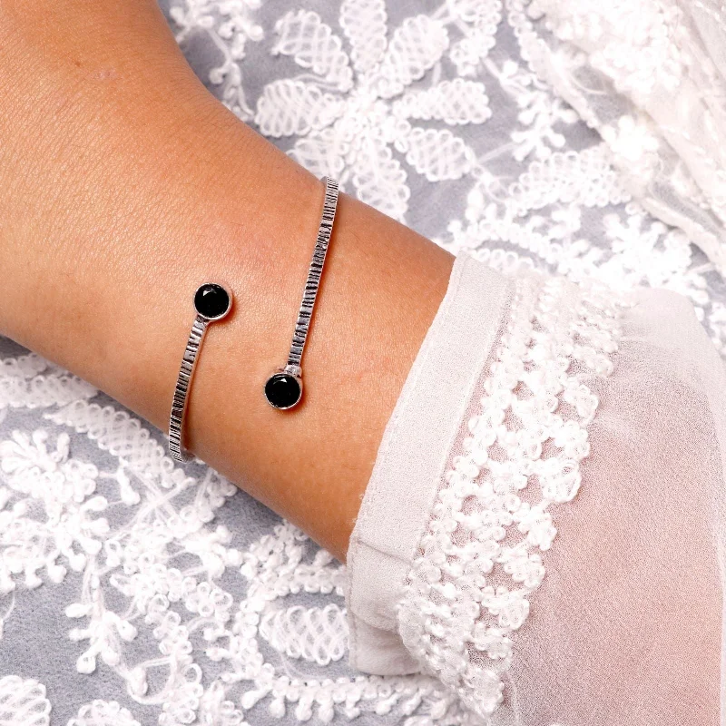 Bold And Beautiful Jewelry Now At Irresistible Prices Bhamini Black Silver Oxidized Bracelet