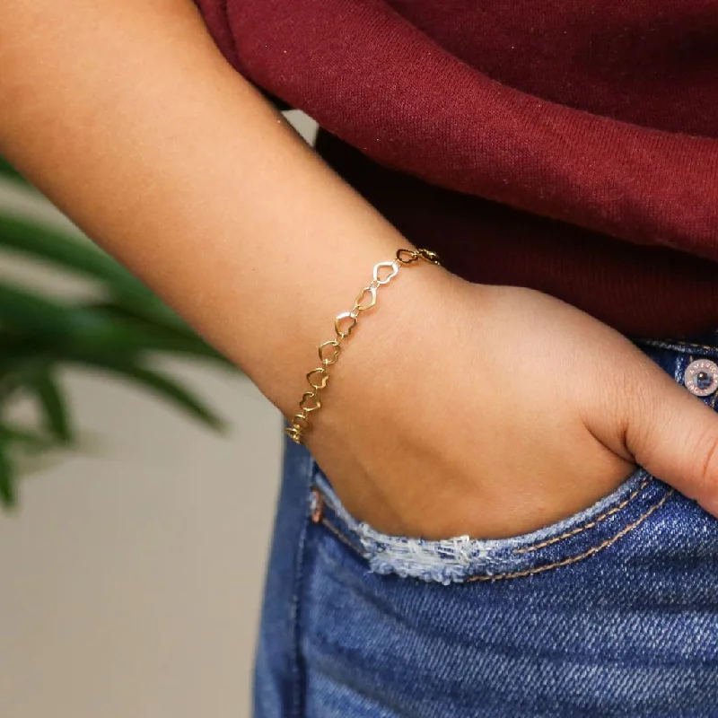 Timeless Jewelry At Special Discount Rates Linked Hearts Accent Bracelet