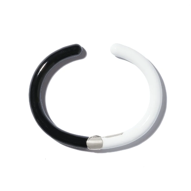 Shop High-Quality Jewelry At Jaw-Dropping Discounts Marla Aaron Silver and Enamel Hinged Cuffling in Cloud/Black