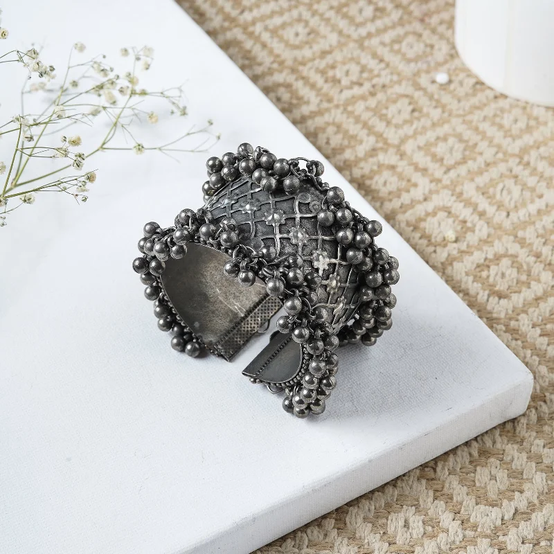 Exclusive Jewelry Sale – Limited-Time Discounts Teejh Aadrika Silver Oxidised Bracelet