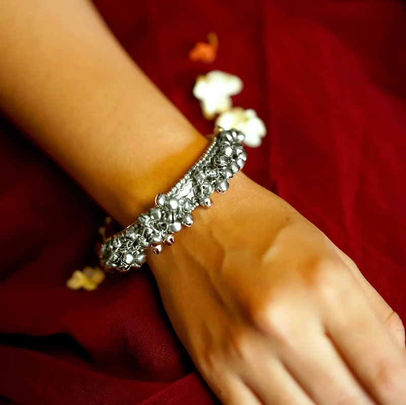 High-Quality Gemstone Jewelry For Special Occasions Teejh Anusha Silver Oxidized Ghungroo Bangle