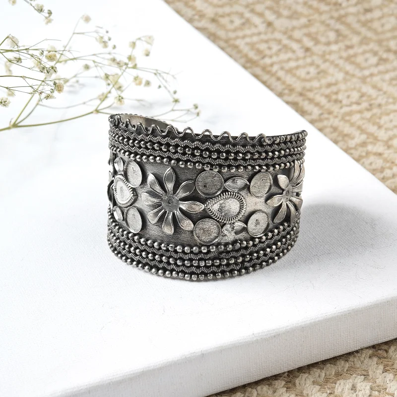 Bestselling Jewelry Now On Sale – Elevate Your Look Teejh Gulrang Silver Oxidised Bracelet