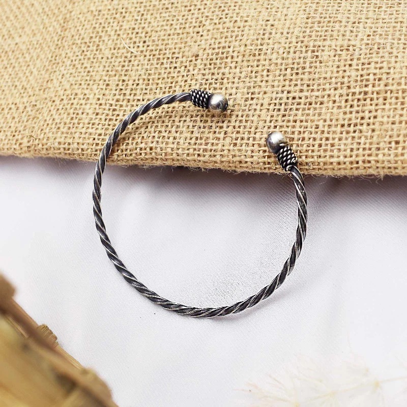 Flash Deals On Fine Jewelry – Shop Before It's Gone Teejh Inari Silver Oxidised Bracelet
