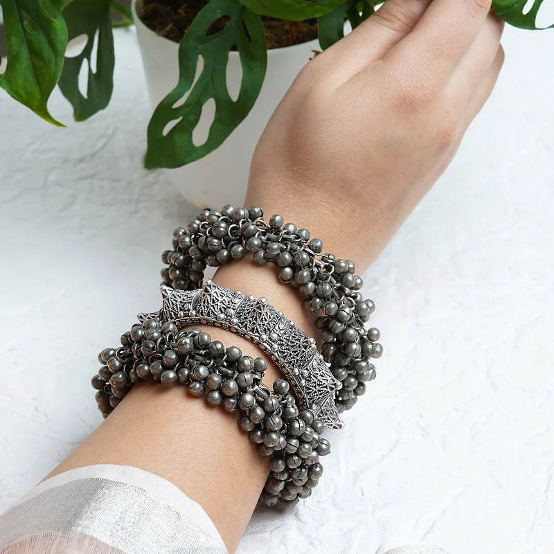 The Biggest Jewelry Sale Of The Year Is Here Teejh Shayna Stacked Bracelet Set