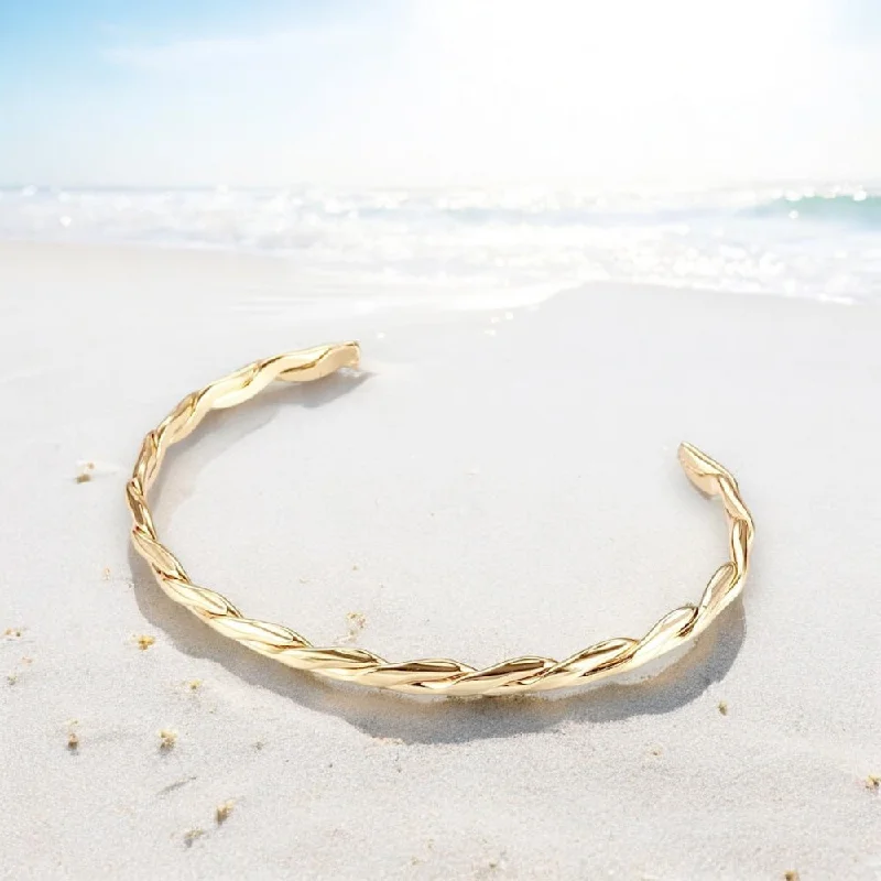 Affordable Glamour – Premium Jewelry At Special Prices TILLY - 18K Gold Twist Cuff - Accent Bracelet