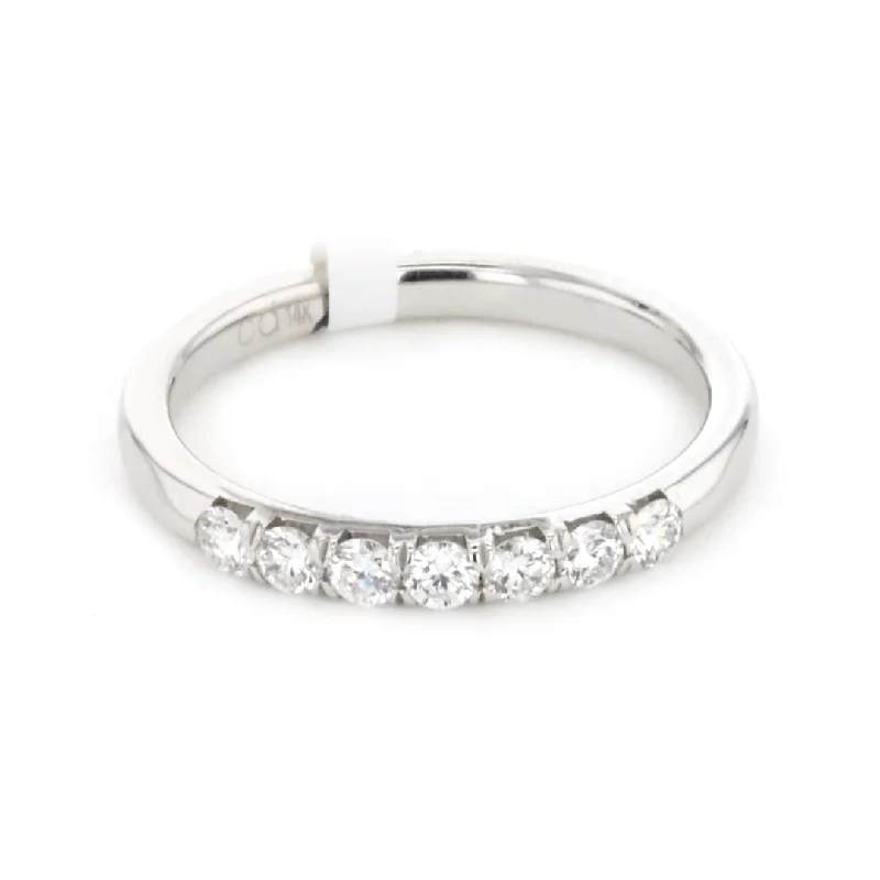 Beautiful Jewelry, Breathtaking Discounts – Hurry In 0.33 ctw Diamond Band