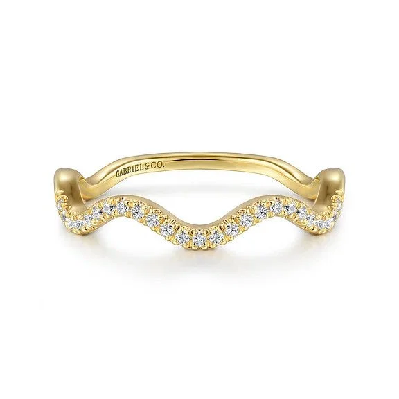 Personalized Jewelry At Special Discount Rates 14K Yellow Gold Diamond Wave Stackable Ladies Ring