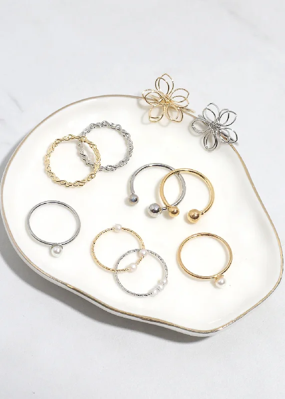 Modern Statement Jewelry For Bold Styling 5 Piece Flower Ring Set