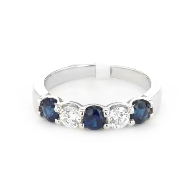 Your Perfect Accessory Now At The Best Price Blue Sapphire & Diamond Band
