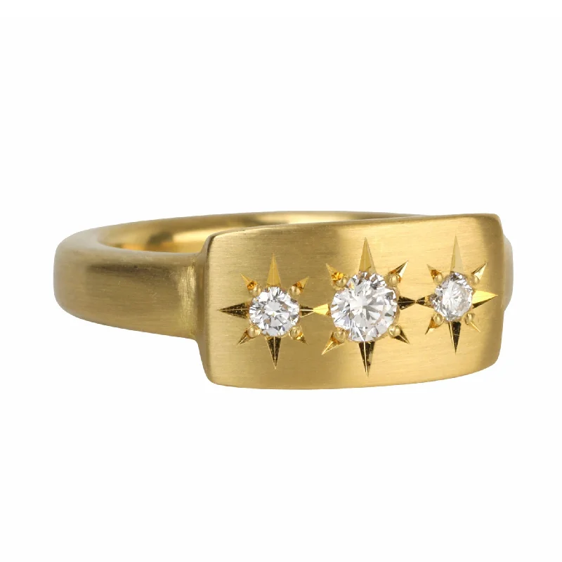 Timeless Beauty, Unbeatable Deals – Jewelry Sale On 20K Gold Curved Signet Ring with Three Star-Set Diamonds