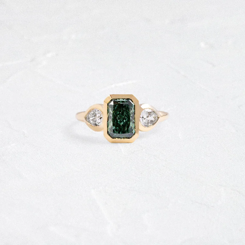 Premium Diamond Jewelry At Once-In-A-Lifetime Discounts Moonrise Ring, 1.51ct. Green Diamond